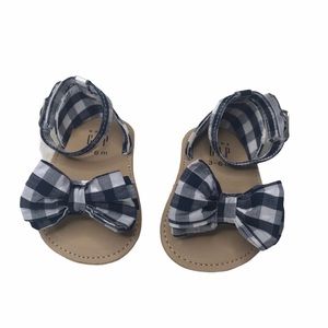 Baby Gap Gingham Sandals 3-6 M